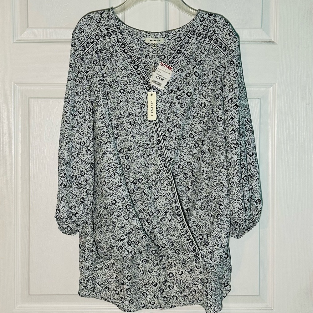 NWT flowy high low blouse